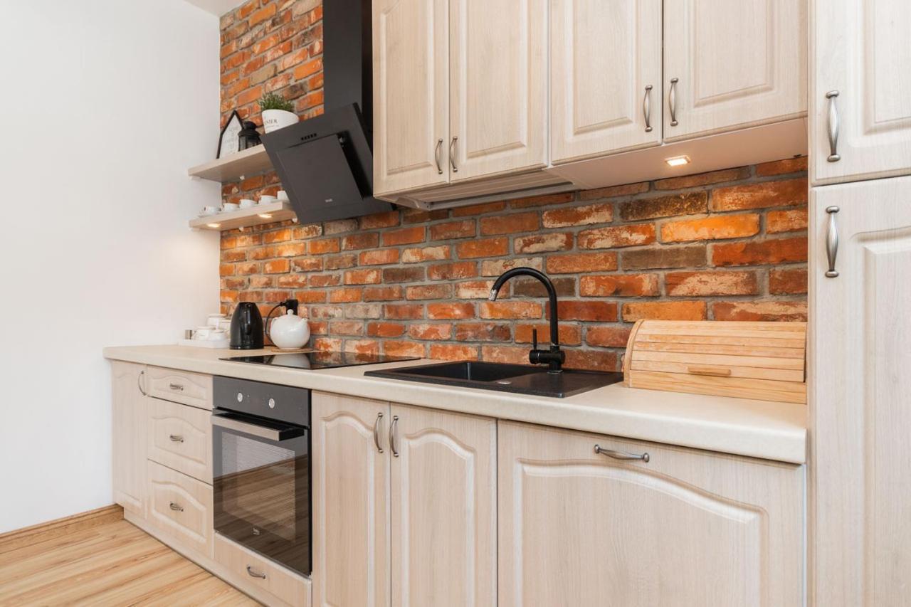 Hupkas Apartementy I Pokoje ยานตาร์ ภายนอก รูปภาพ